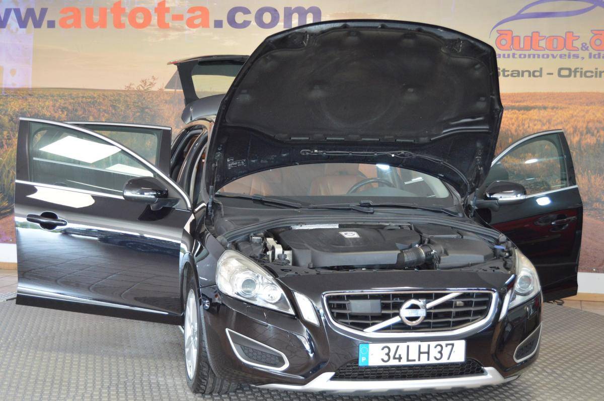 volvo-v60-2011-diesel-1984cc