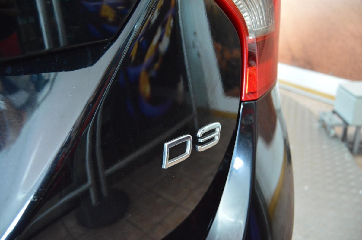 volvo-v60-2011-diesel-1984cc