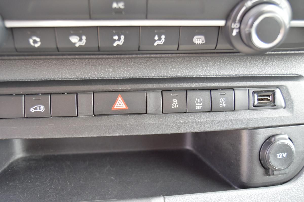 peugeot-expert-2021-diesel-1499cc