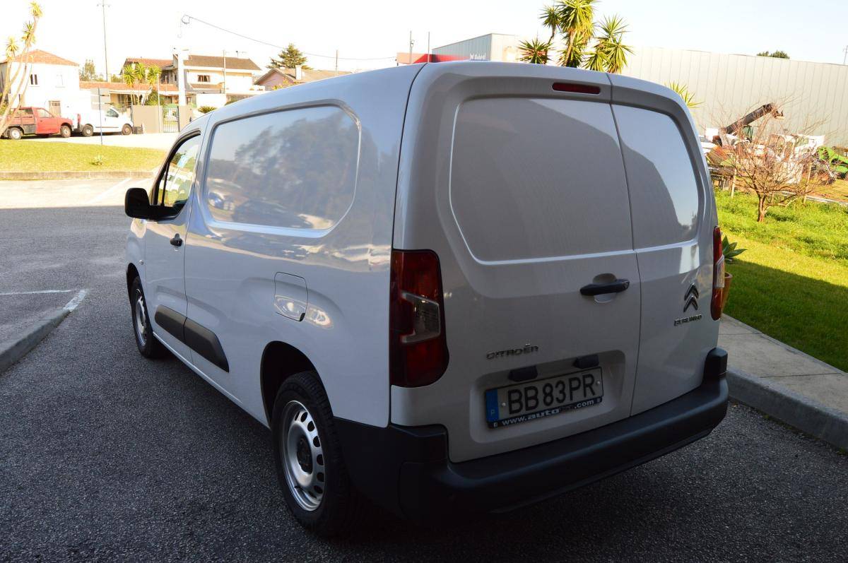 citroen-berlingo-2023-diesel-1499cc