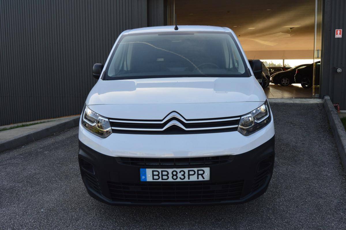 citroen-berlingo-2023-diesel-1499cc