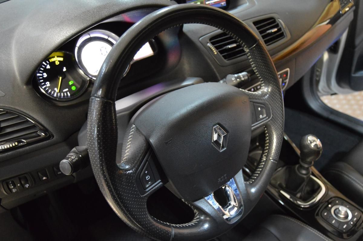 renault-megane-sport-tourer-2014-diesel-1461cc