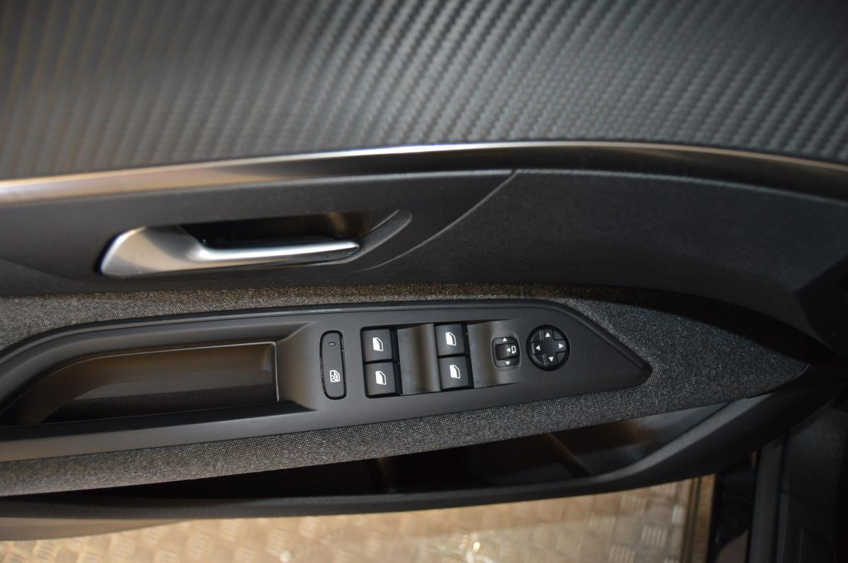 peugeot-3008-2020-gasolina-1199cc
