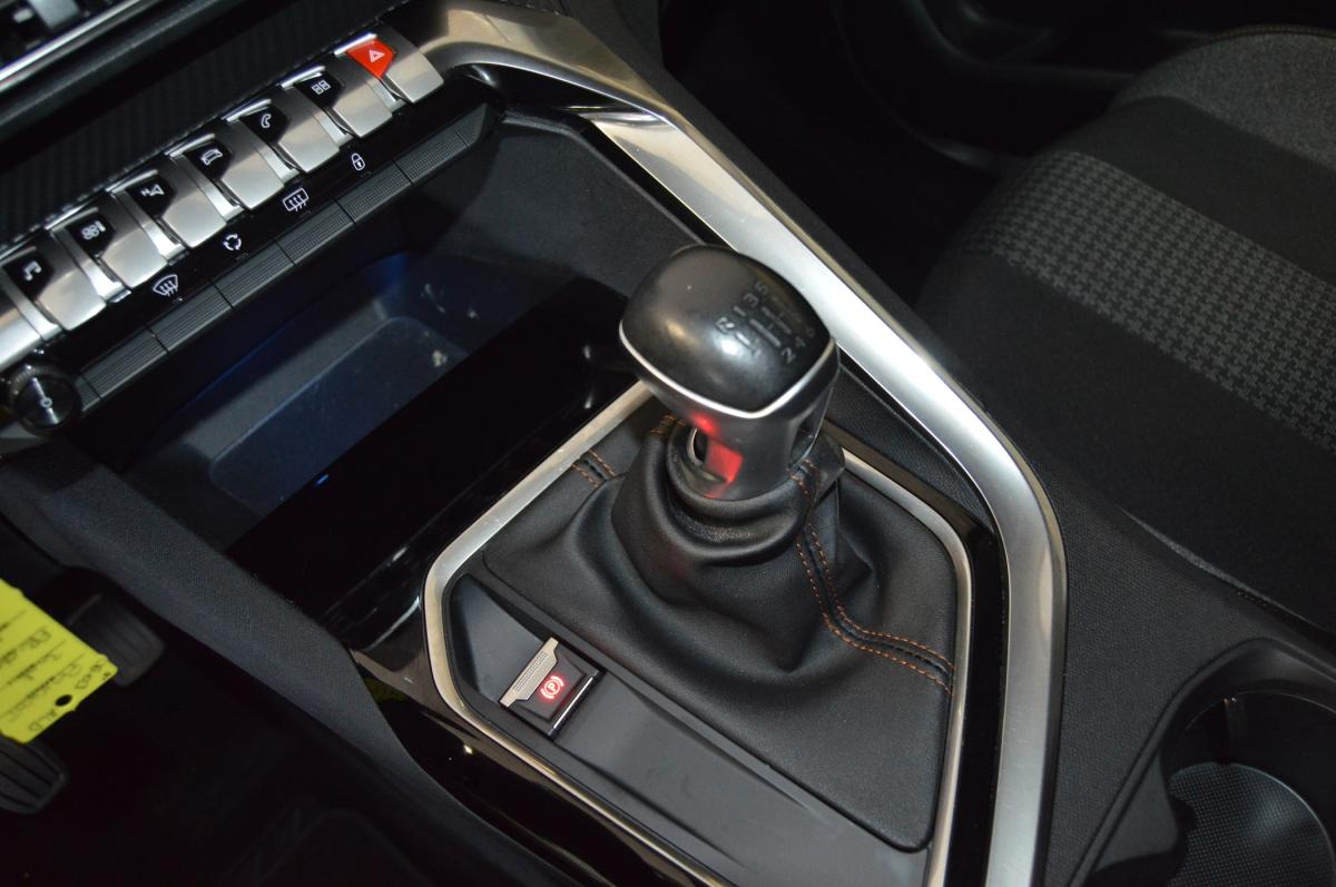 peugeot-3008-2020-gasolina-1199cc
