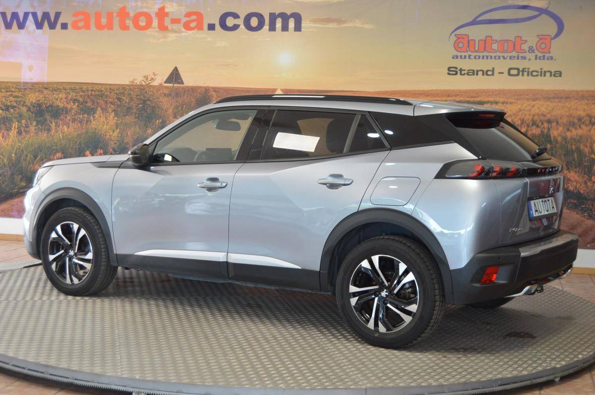 peugeot-2008-2023-gasolina-1199cc