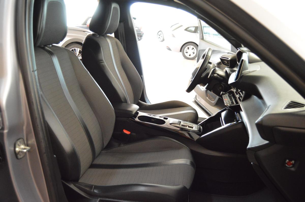 peugeot-2008-2023-gasolina-1199cc