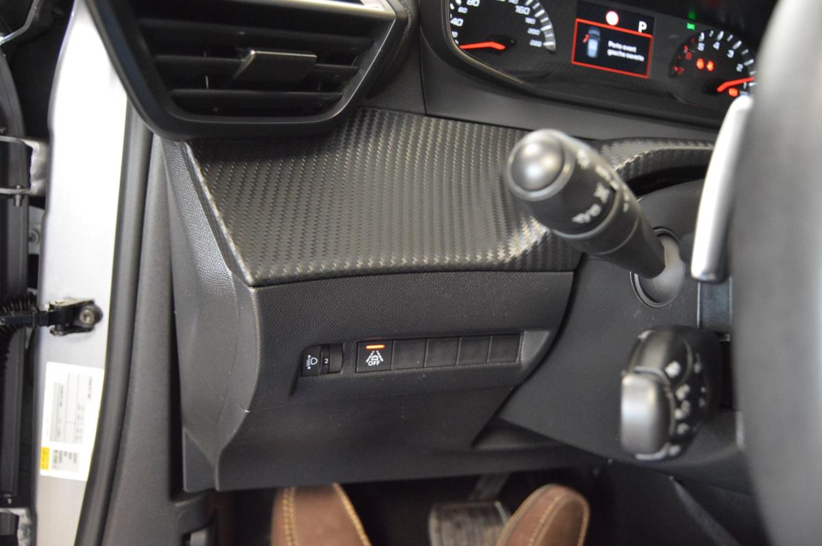 peugeot-2008-2023-gasolina-1199cc