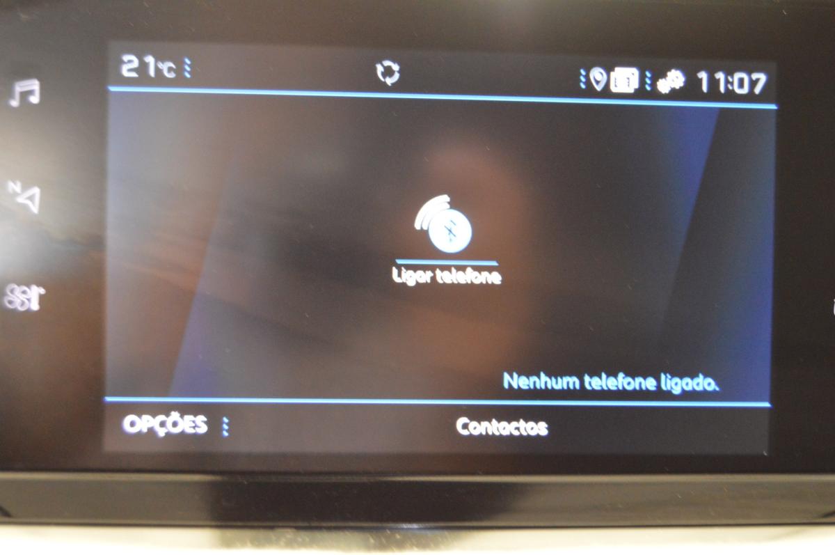 peugeot-2008-2023-gasolina-1199cc