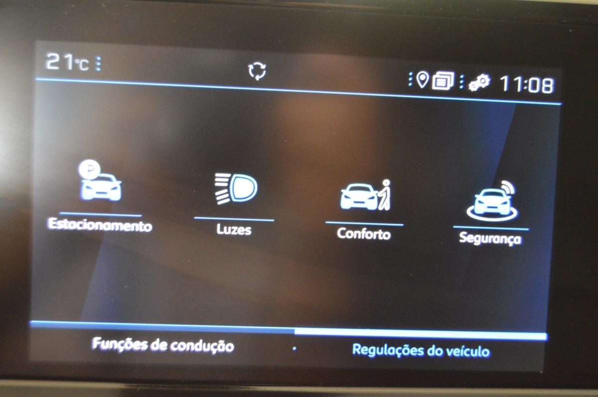 peugeot-2008-2023-gasolina-1199cc