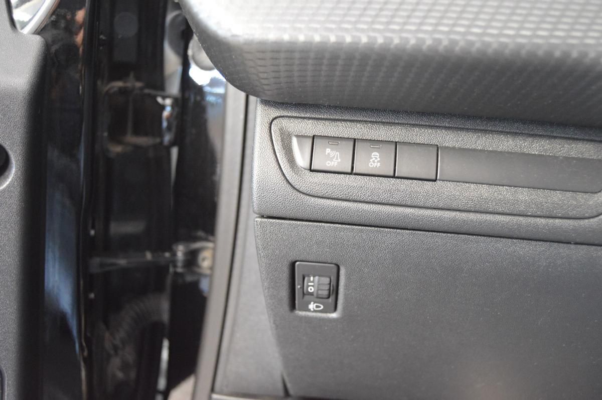 peugeot-2008-2017-gasolina-1199cc
