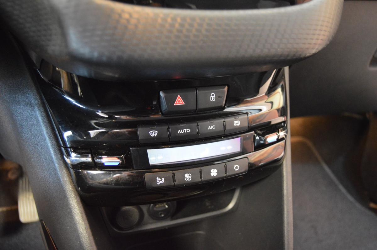 peugeot-2008-2017-gasolina-1199cc