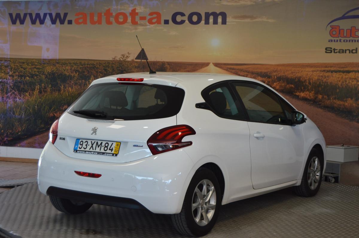 peugeot-208-2016-gasolina-999cc