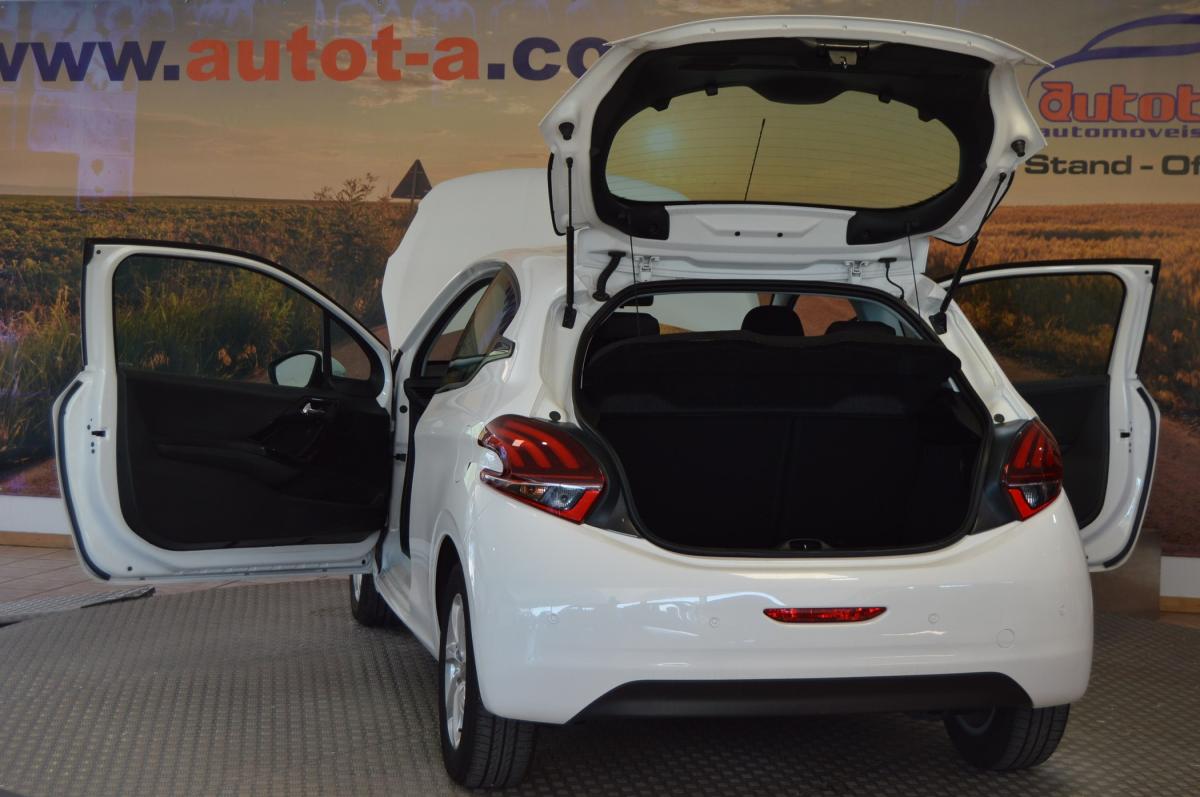 peugeot-208-2016-gasolina-999cc
