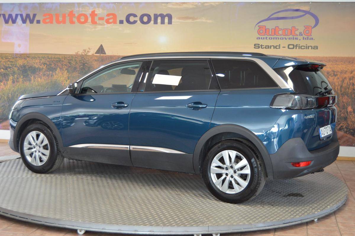 peugeot-5008-2022-gasolina-1199cc