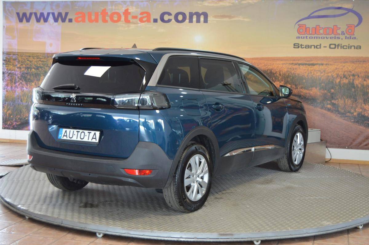 peugeot-5008-2022-gasolina-1199cc