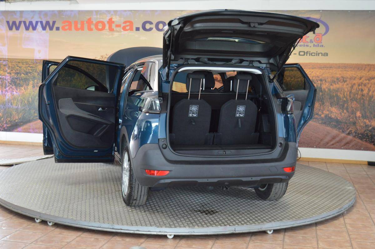 peugeot-5008-2022-gasolina-1199cc