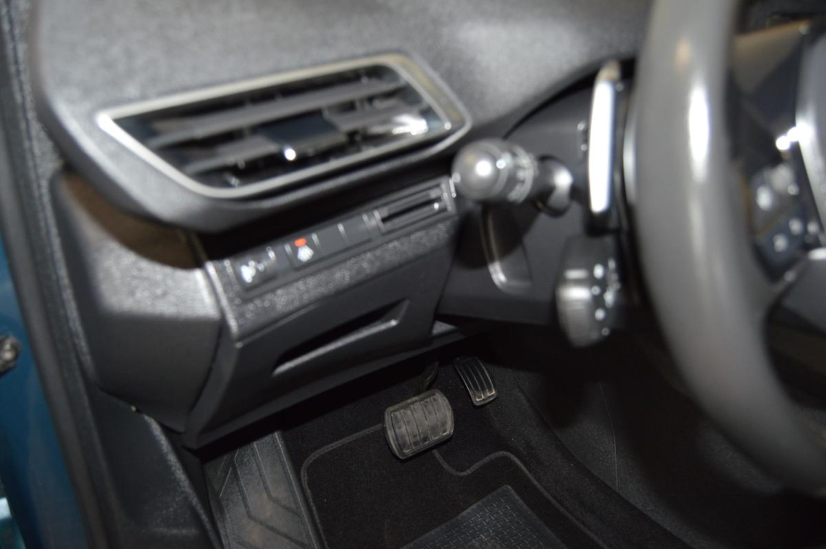 peugeot-5008-2022-gasolina-1199cc