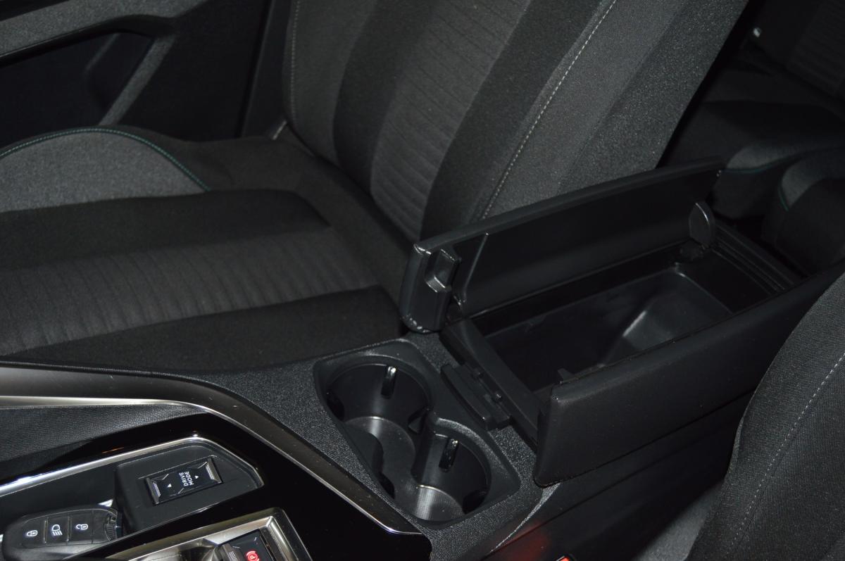 peugeot-5008-2022-gasolina-1199cc