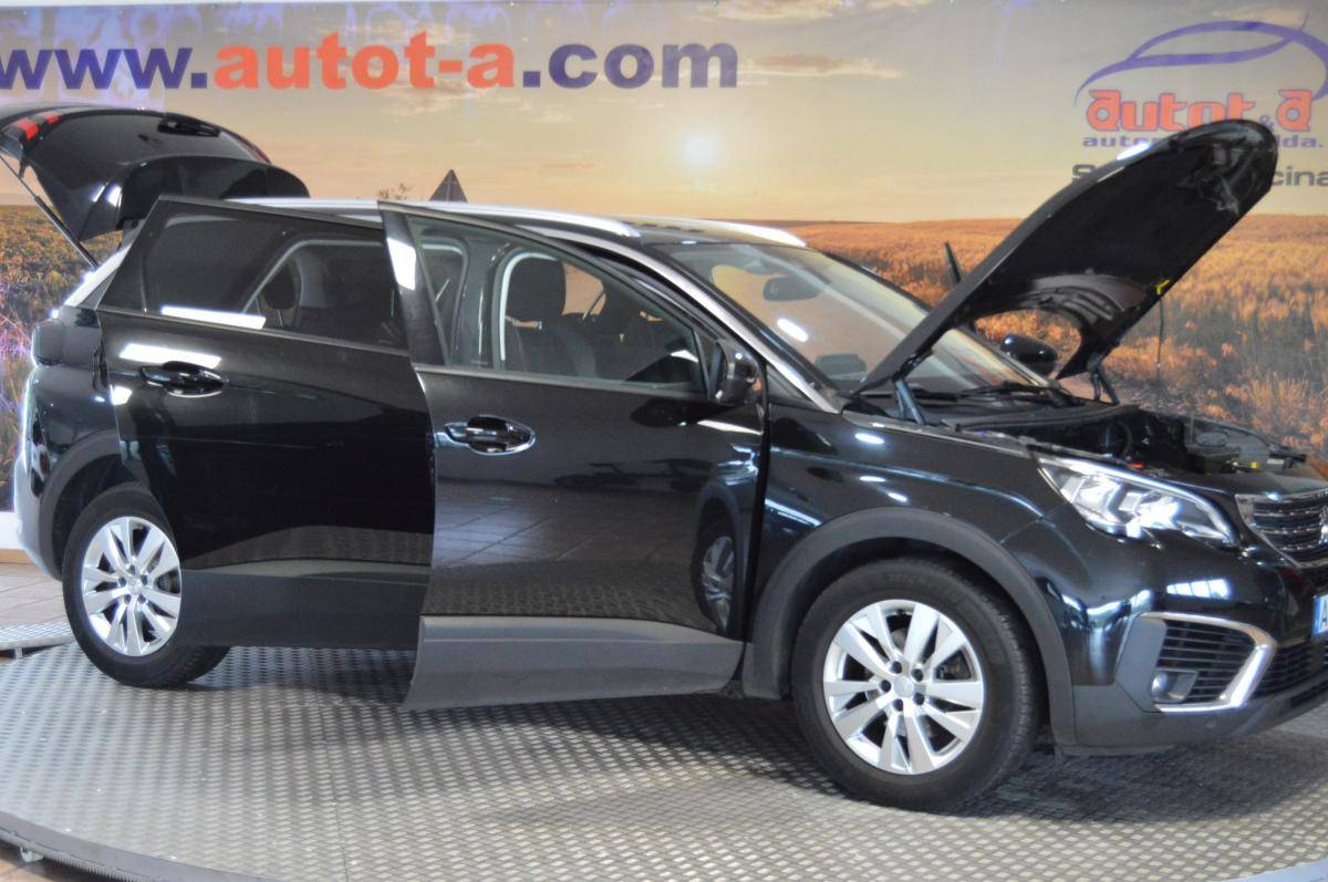 peugeot-5008-2018-gasolina-1199cc