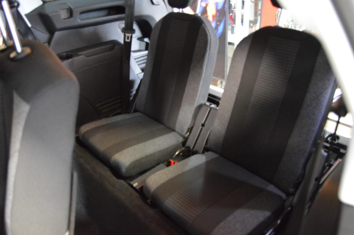 peugeot-5008-2018-gasolina-1199cc
