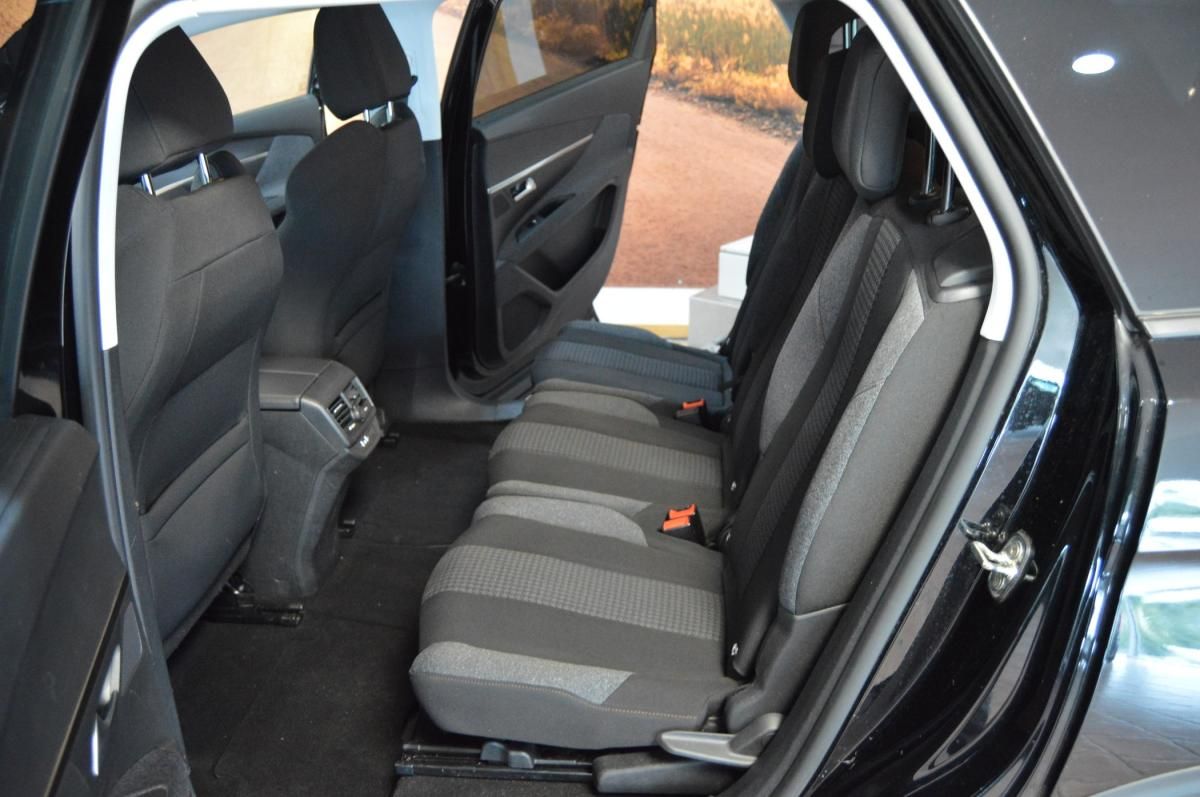 peugeot-5008-2018-gasolina-1199cc