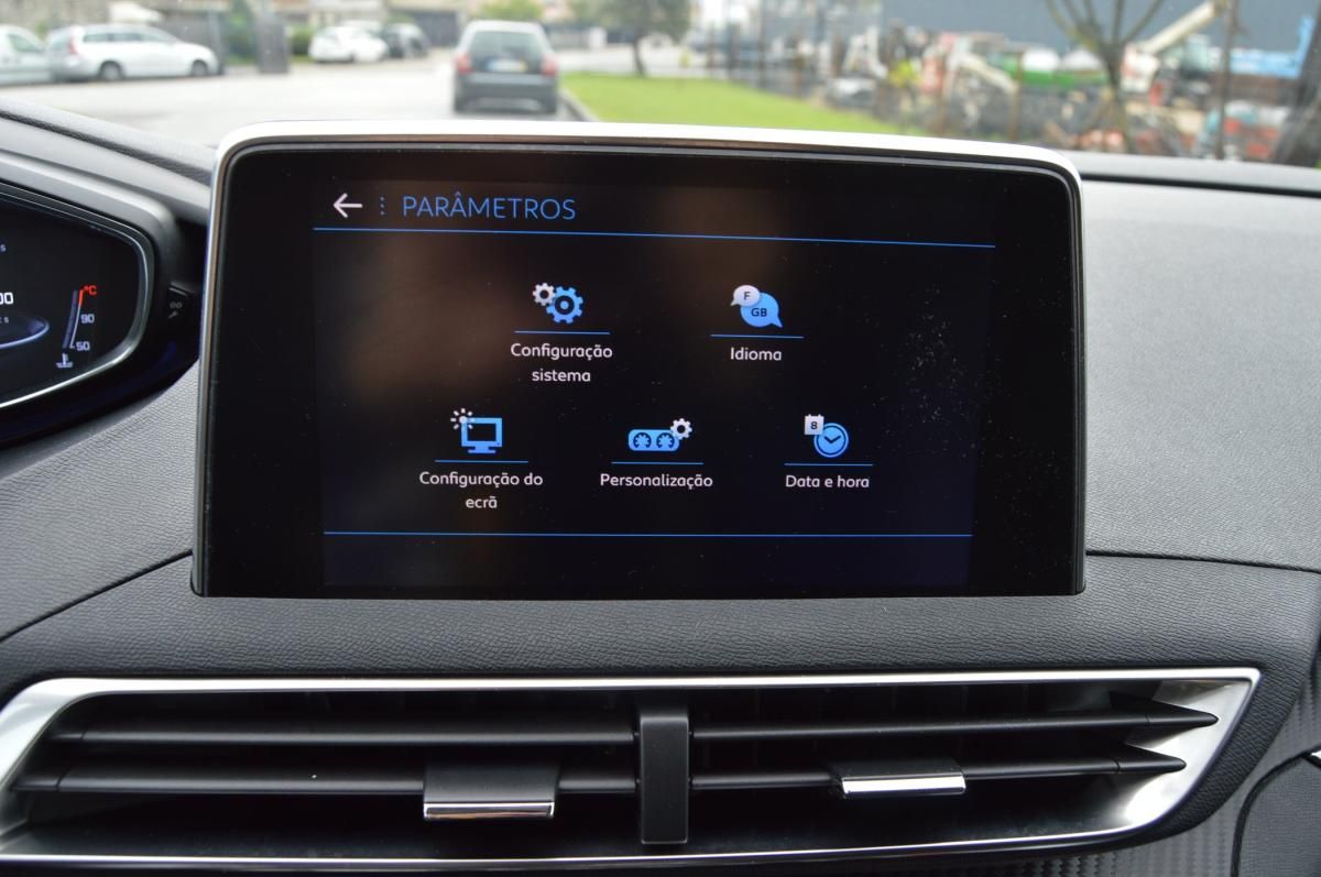 peugeot-5008-2018-gasolina-1199cc