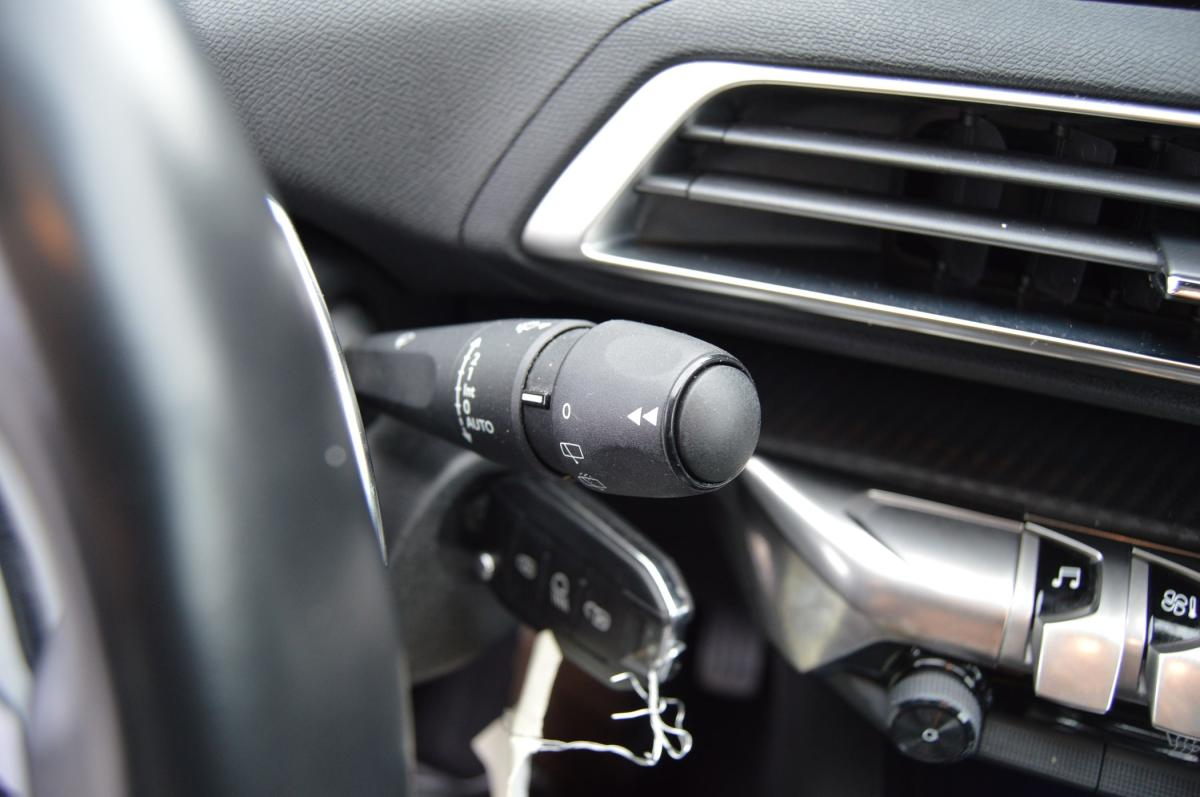 peugeot-5008-2018-gasolina-1199cc