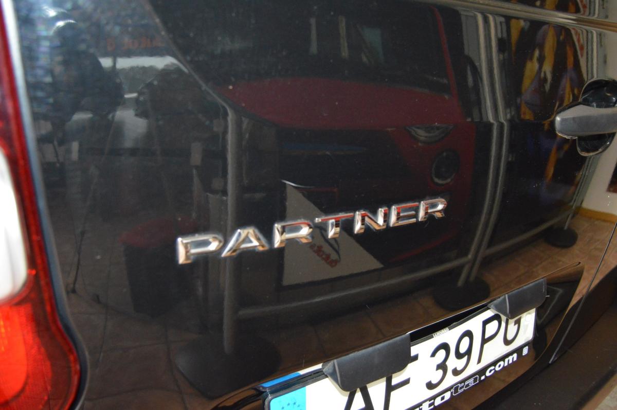 peugeot-partner-2021-diesel-1499cc