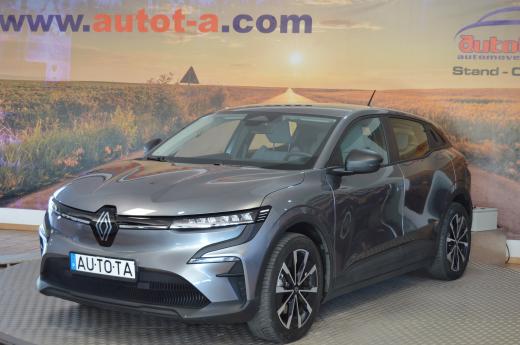 renault-megane-e-tech-2023-eletrico-0cc