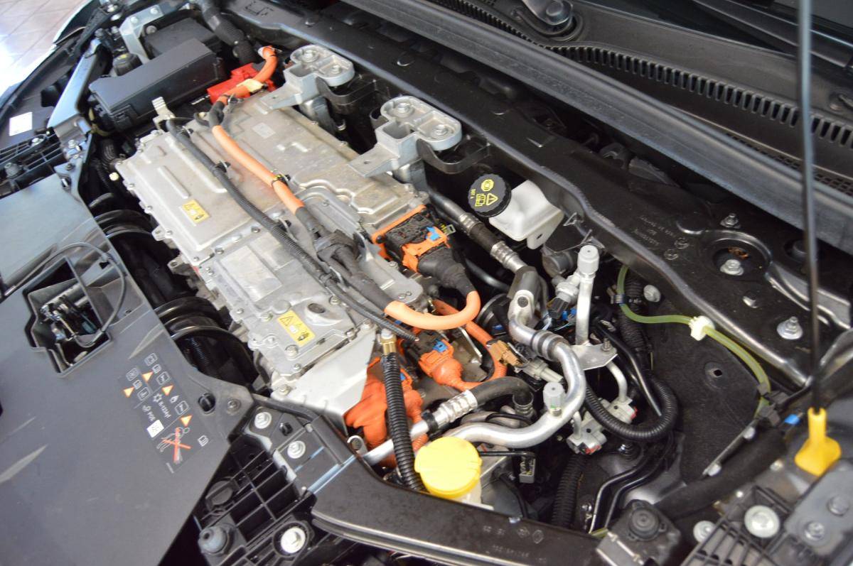 renault-megane-e-tech-2023-eletrico-0cc