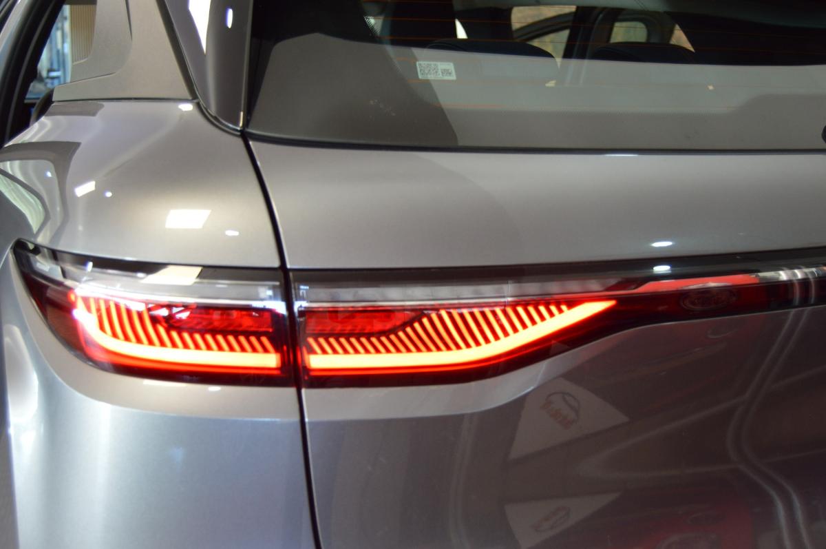 renault-megane-e-tech-2023-eletrico-0cc