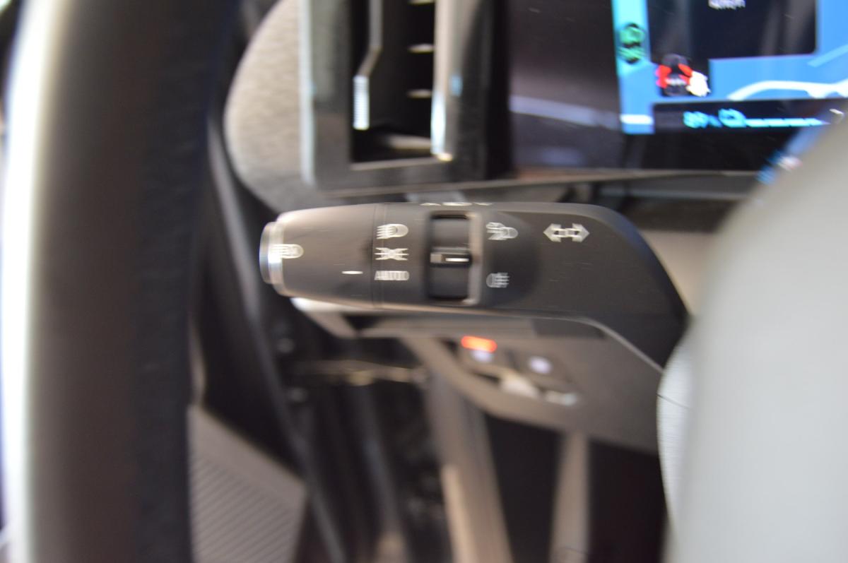 renault-megane-e-tech-2023-eletrico-0cc