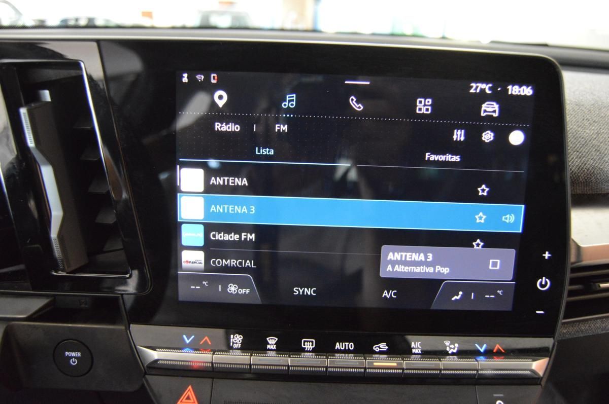 renault-megane-e-tech-2023-eletrico-0cc