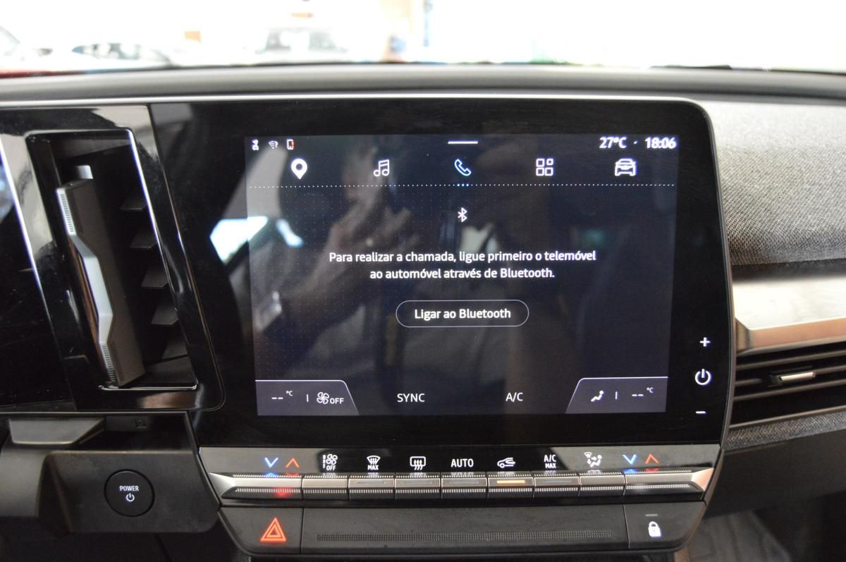 renault-megane-e-tech-2023-eletrico-0cc