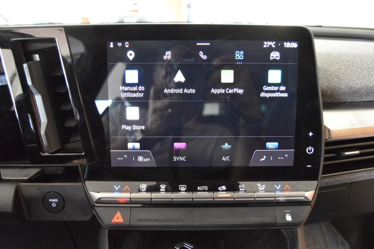 renault-megane-e-tech-2023-eletrico-0cc