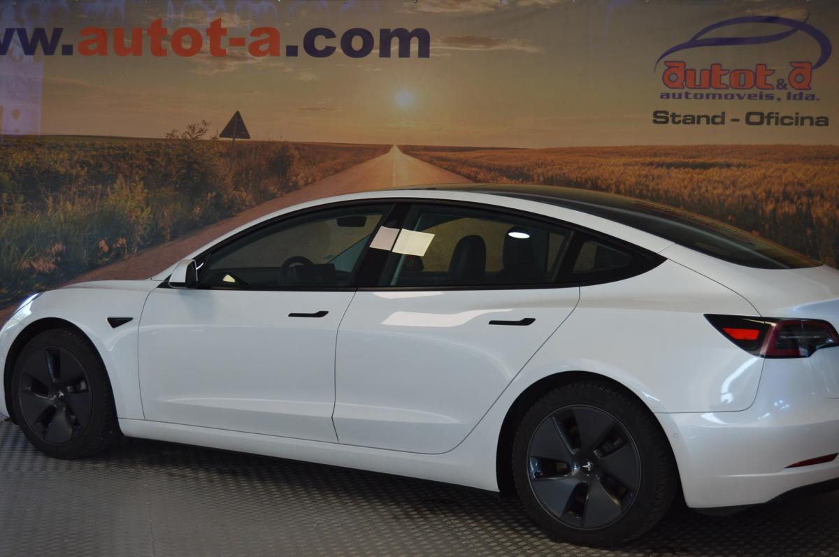 tesla-model-3-2021-eletrico-500cc