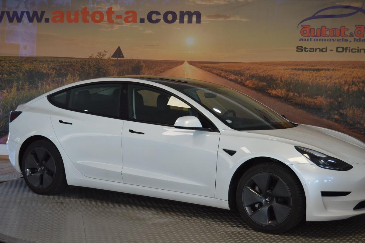 tesla-model-3-2021-eletrico-500cc