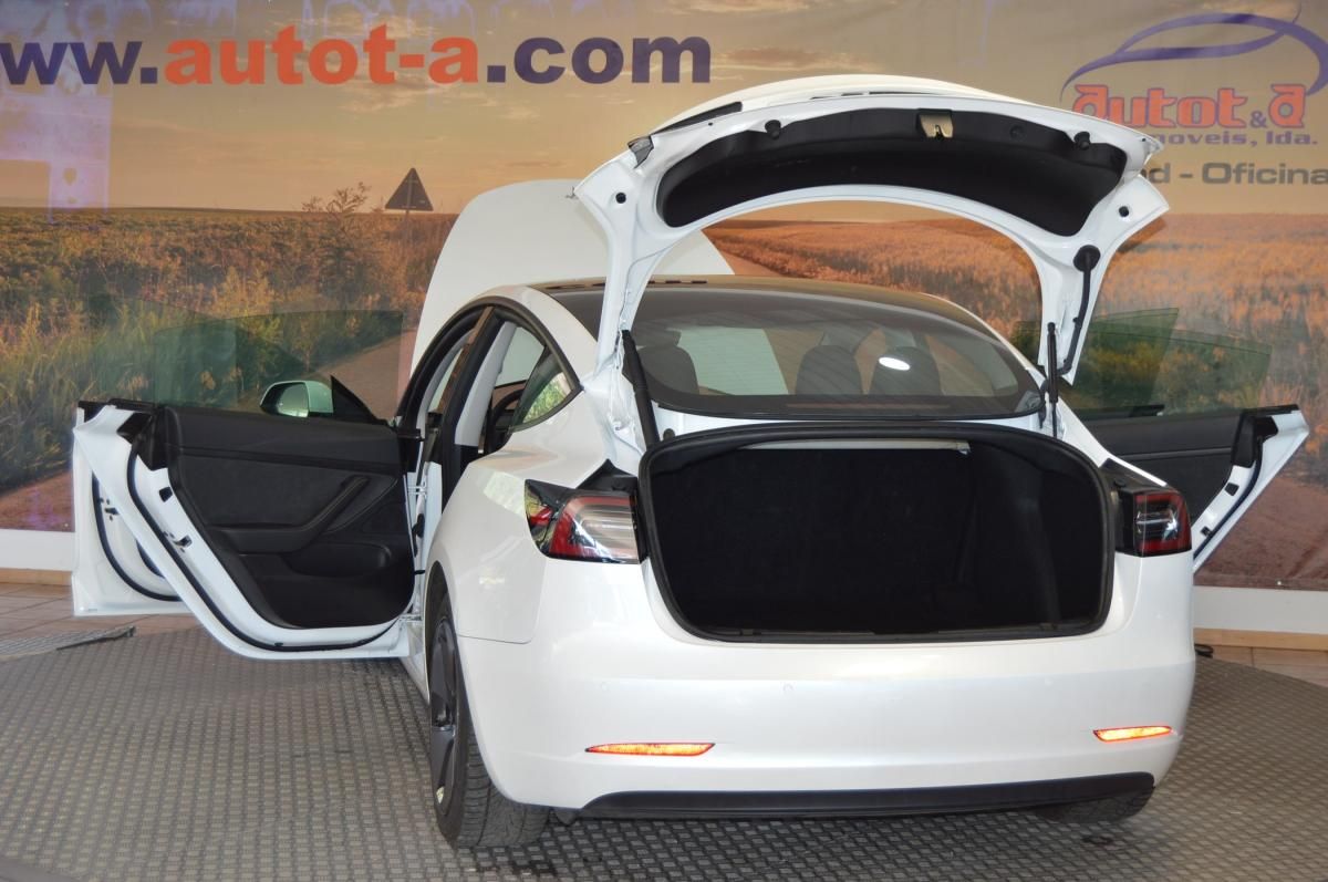 tesla-model-3-2021-eletrico-500cc