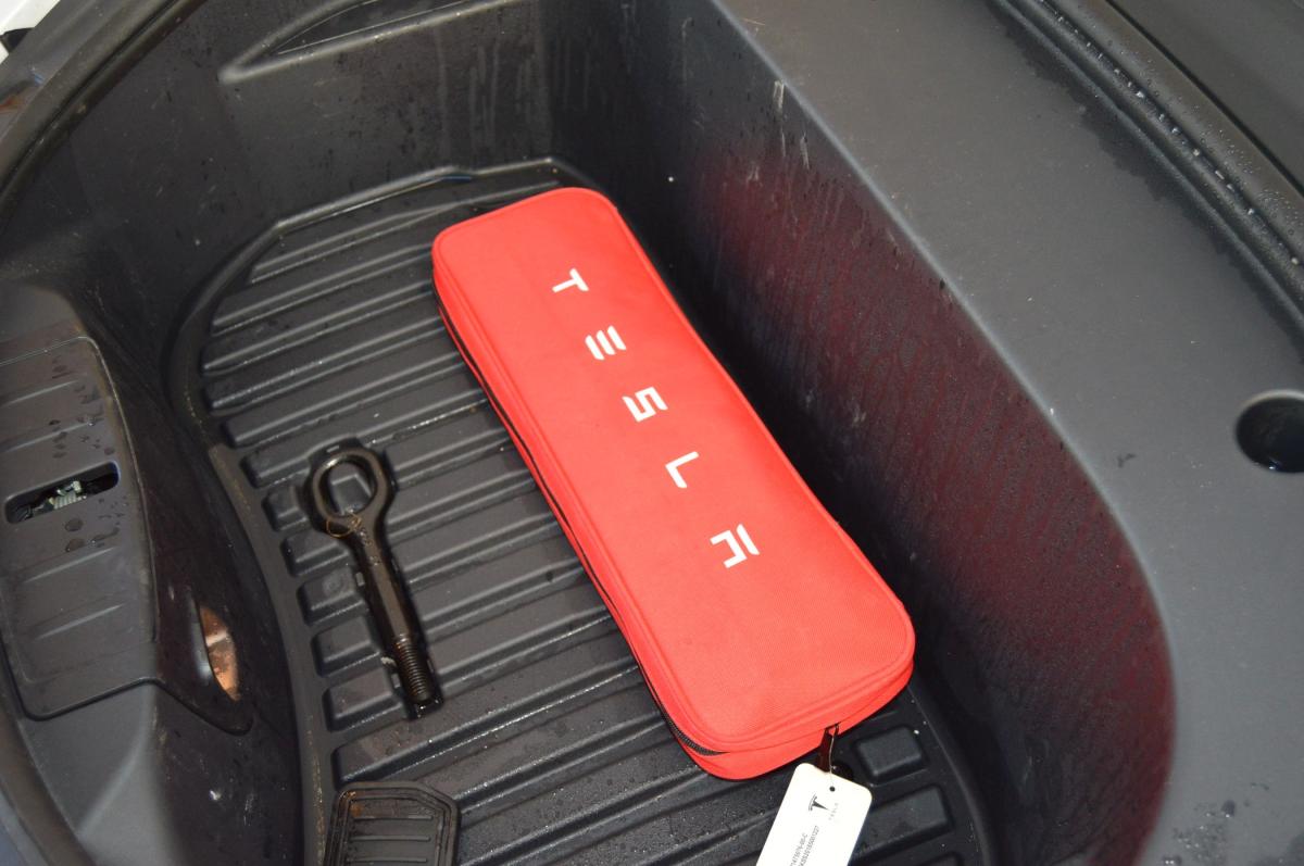 tesla-model-3-2021-eletrico-500cc