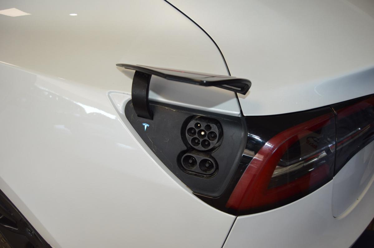 tesla-model-3-2021-eletrico-500cc