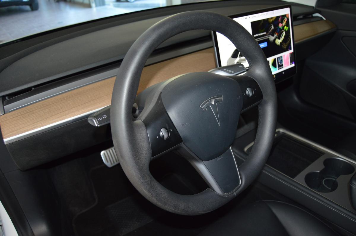 tesla-model-3-2021-eletrico-500cc