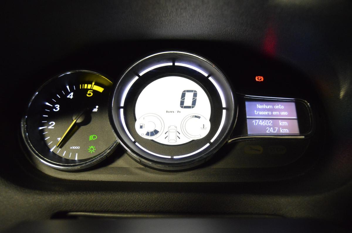 renault-megane-sport-tourer-2014-diesel-1461cc