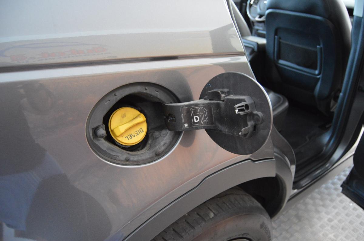land-rover-discovery-2016-diesel-1999cc