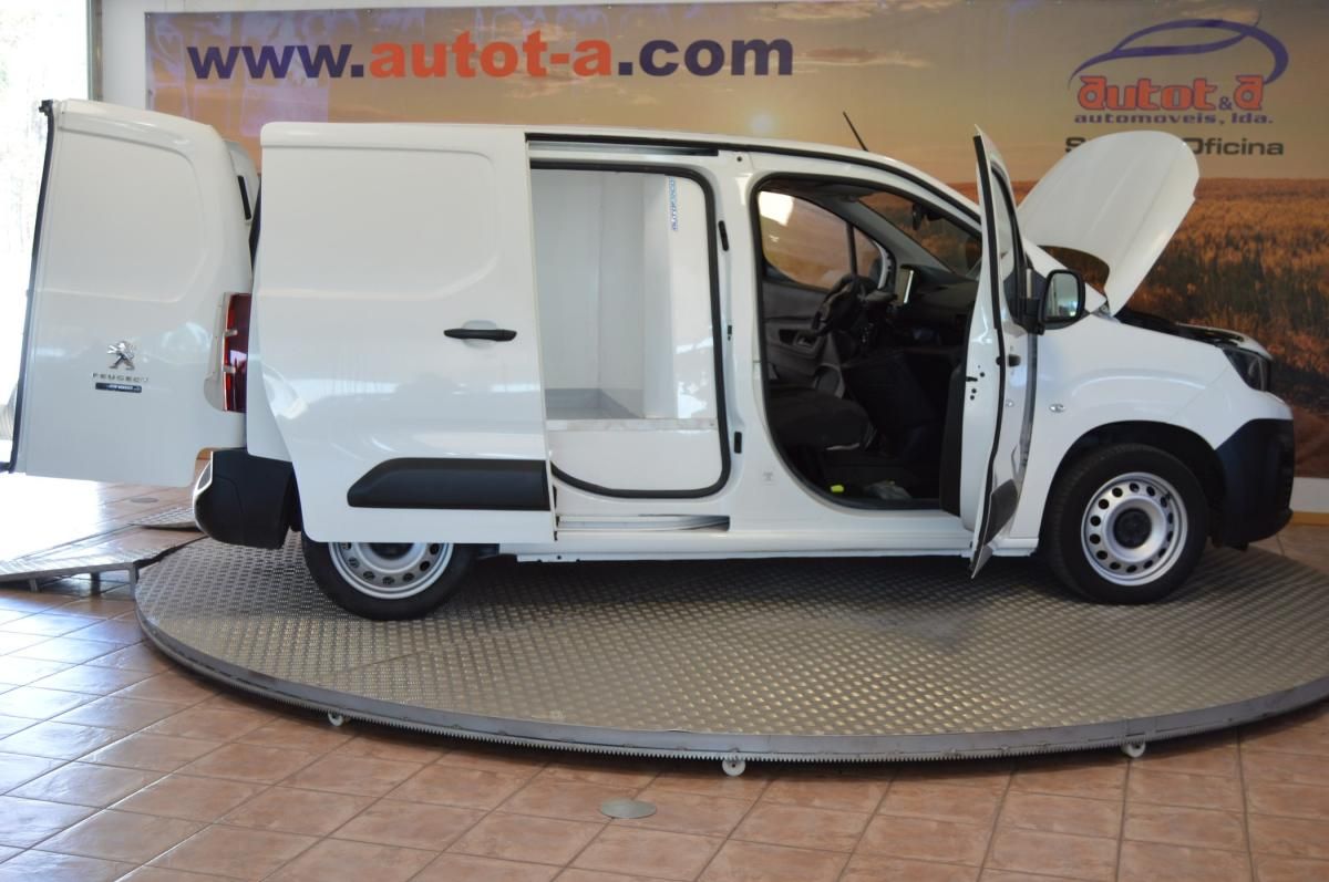 peugeot-partner-2021-diesel-1499cc