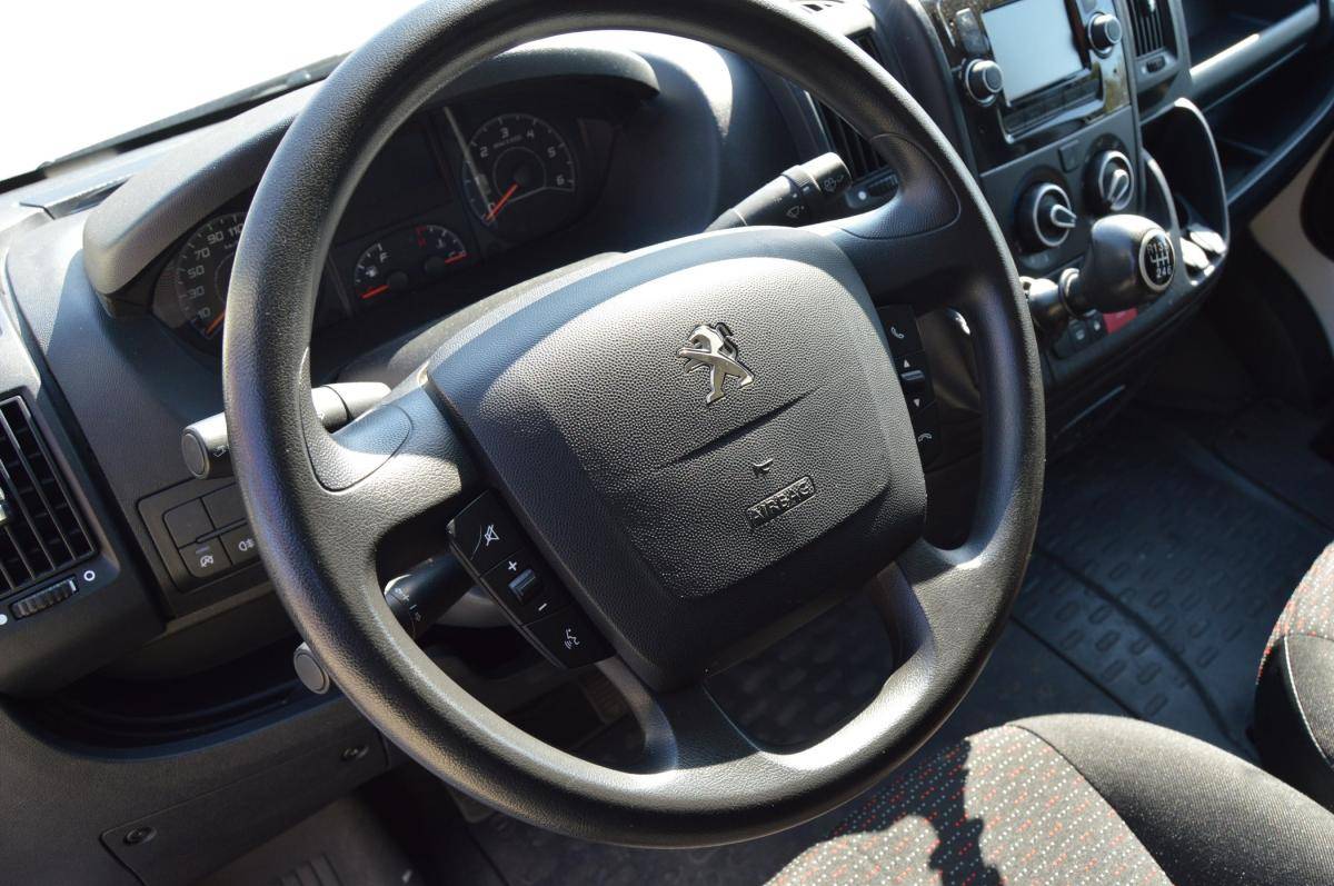 peugeot-boxer-2021-diesel-2179cc