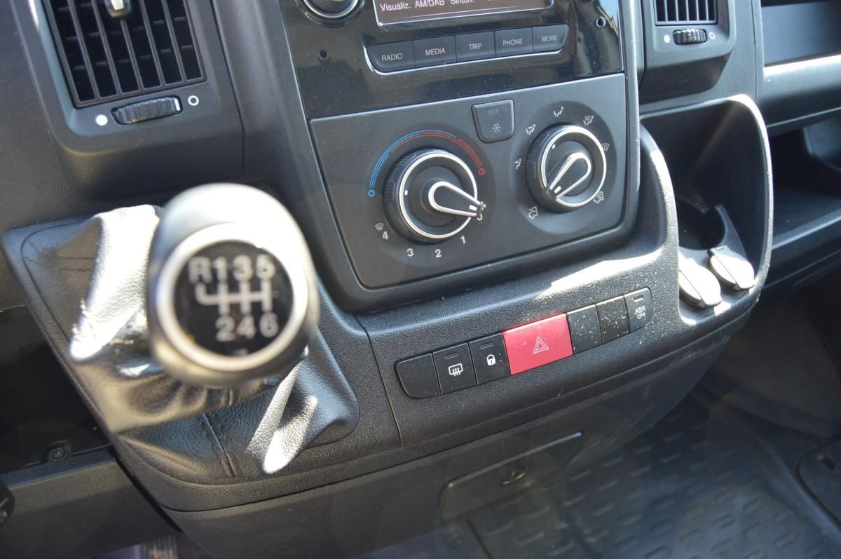 peugeot-boxer-2021-diesel-2179cc