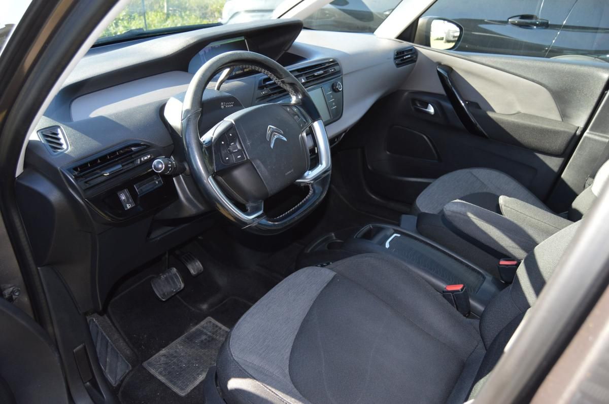 citroen-c4-picasso-2017-diesel-1560cc