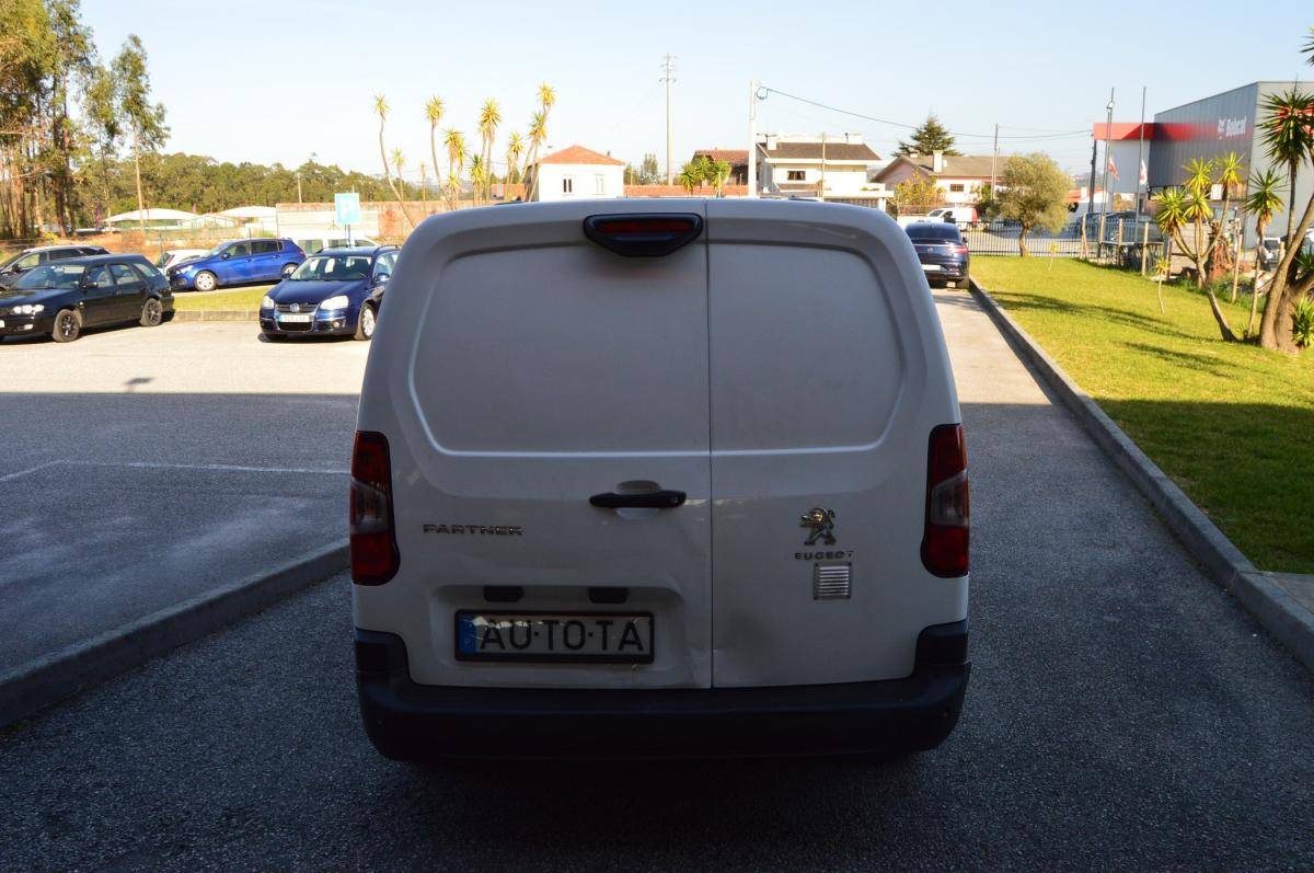 peugeot-partner-2020-diesel-1499cc