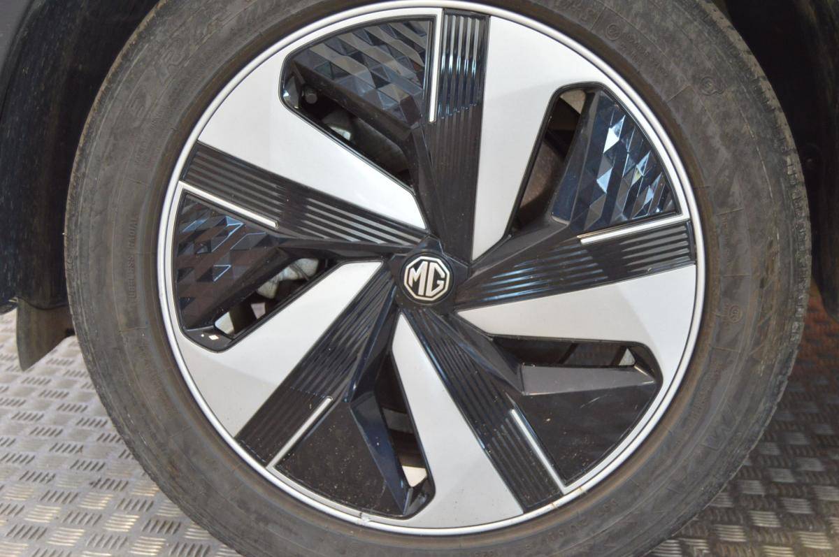 mg-zs-2023-eletrico-500cc