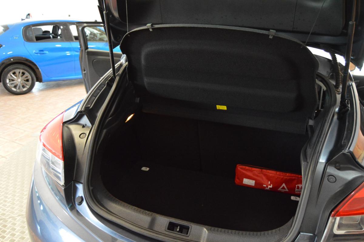 renault-megane-coupe-2015-diesel-1461cc